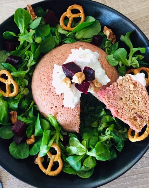 Bowlcake Farine de Pois Chiche, Betteraves, Chèvre et Noix 10