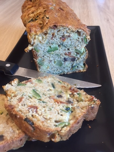 Cake Courgettes, Tomates Séchées, Mozza 7